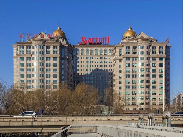 工程弯钢玻璃价格多少